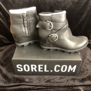NEW Sorel Joan of Arctic Wedge II Buckle Boots